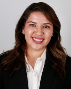 Headshot Image for Cecilia Farris